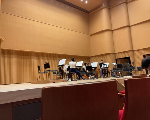 7EC6CC82-C90A-4677-BDA4-A8932DC60E49