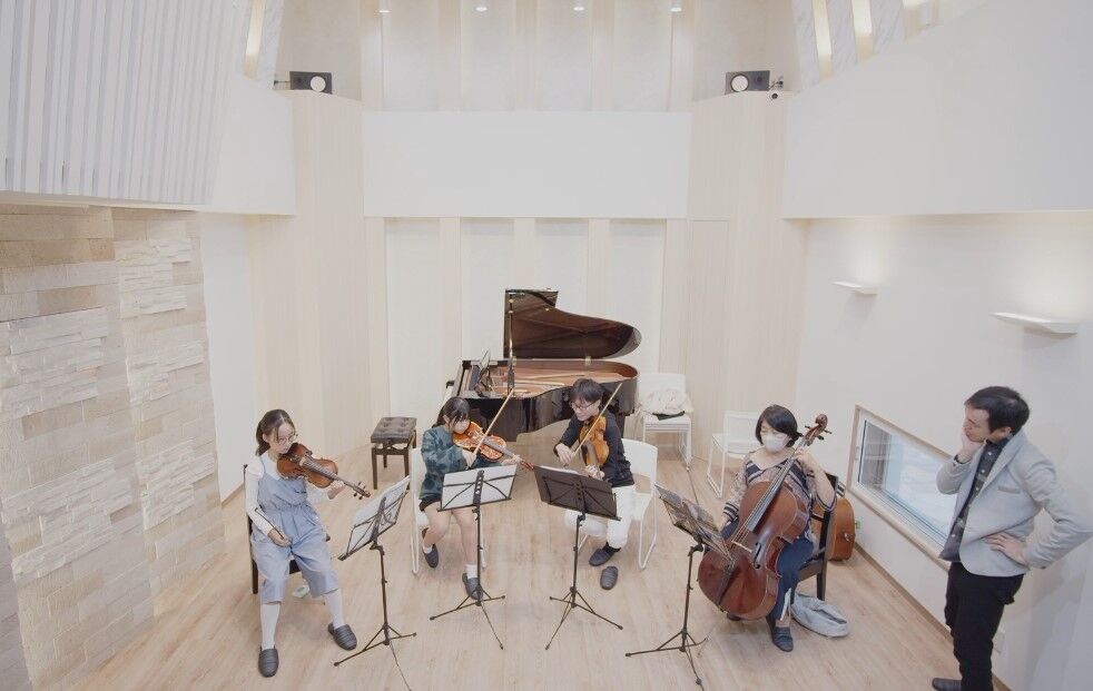 2025y11m19d_220005555